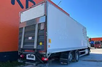 DAF CF 370 6x2, 271 kW, diesel, automatic