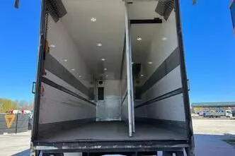 DAF CF 370 6x2, 271 kW, diesel, automatic