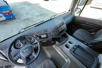 DAF CF 370 6x2, 271 kW, diesel, automatic