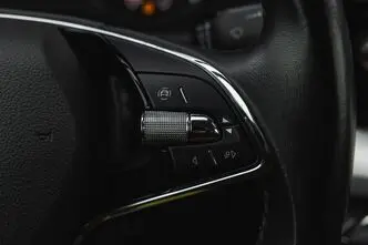 Škoda Octavia, 2.0, 85 kW, бензин, механическая, передний привод