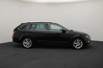 Škoda Octavia, 1.6, 85 kW, diesel, automatic, front-wheel drive