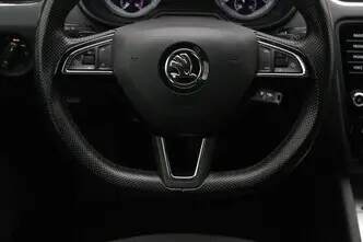 Škoda Octavia, 1.6, 85 kW, diesel, automatic, front-wheel drive