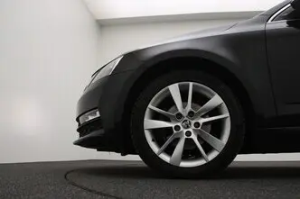 Škoda Octavia, 1.6, 85 kW, diesel, automatic, front-wheel drive