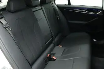 BMW 520, 2.0, 140 kW, hybrid, automatic, four-wheel drive