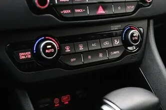 Kia Niro, 1.6, 77 kW, гибрид, автомат, передний привод