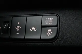 Kia Niro, 1.6, 77 kW, гибрид, автомат, передний привод