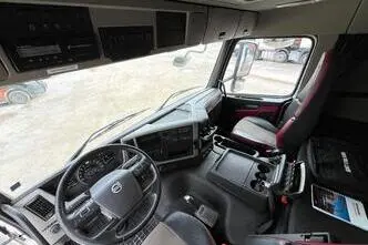 Volvo FM 460 8x2*6, 345 kW, diesel, automatic