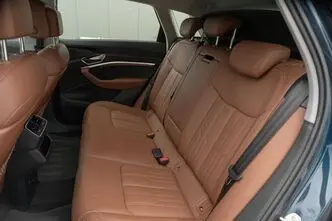 Audi e-tron, 300 kW, elekter, automaat, nelikvedu
