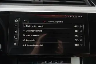 Audi e-tron, 300 kW, elekter, automaat, nelikvedu
