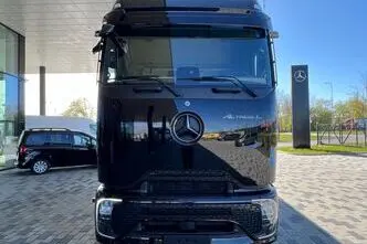 Mercedes-Benz Actros, 12.8, 330 kW, дизель, автомат, задний привод
