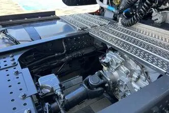 Mercedes-Benz Actros, 12.8, 330 kW, дизель, автомат, задний привод