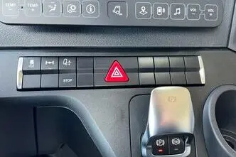 Mercedes-Benz Actros, 12.8, 330 kW, дизель, автомат, задний привод