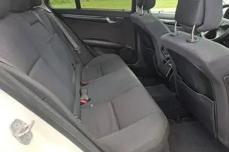 Mercedes-Benz C 180, 2.1, 88 kW, diesel, automatic, rear-wheel drive