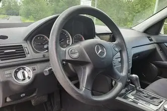 Mercedes-Benz C 180, 2.1, 88 kW, diesel, automatic, rear-wheel drive