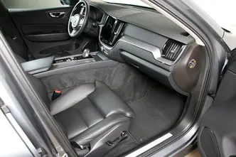 Volvo XC60, 2.0, 251 kW, plug-in hybrid, automatic, four-wheel drive