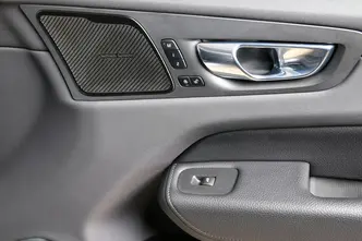Volvo XC60, 2.0, 251 kW, plug-in hybrid, automatic, four-wheel drive