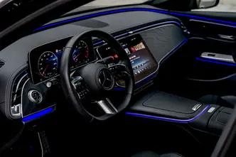 Mercedes-Benz E 200, 2.0, 150 kW, hybrid, automatic, rear-wheel drive