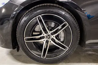 Mercedes-Benz E 200, 2.0, 150 kW, hybrid, automatic, rear-wheel drive