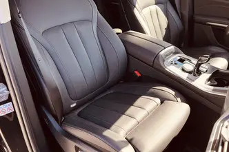 BMW X5, 3.0, 210 kW, plug-in hybrid, automatic, four-wheel drive