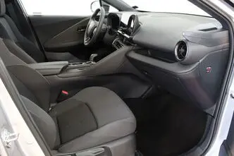 Toyota C-HR, 1.8, 72 kW, hübriid, automaat, esivedu