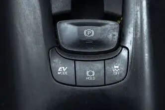 Toyota C-HR, 1.8, 90 kW, plug-in hybrid, automatic, front-wheel drive