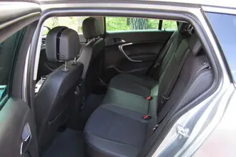 Opel Insignia, 2.0, 103 kW, дизель, механическая, передний привод