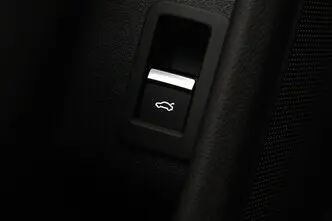Audi A4, 2.0, 110 kW, гибрид, автомат, передний привод