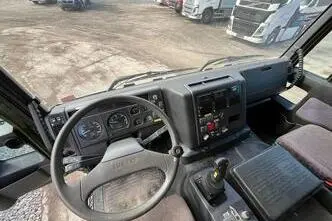Iveco Fresia F 2000 4x4, 312 kW, automatic