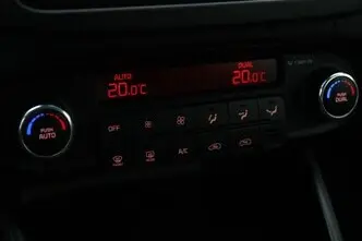 Kia Carens, 1.6, 99 kW, bensiin, manuaal, esivedu