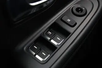 Kia Carens, 1.6, 99 kW, bensiin, manuaal, esivedu