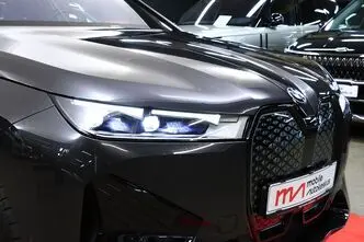BMW iX, 102 kW, elekter, automaat, nelikvedu