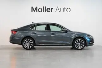 Škoda Octavia, 1.4, 110 kW, подключаемый гибрид, автомат, передний привод