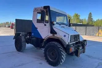 Mercedes-Benz Unimog U130 4x4, 98 kW, дизель, механическая
