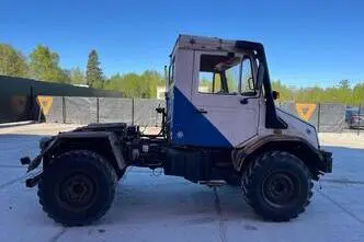 Mercedes-Benz Unimog U130 4x4, 98 kW, дизель, механическая