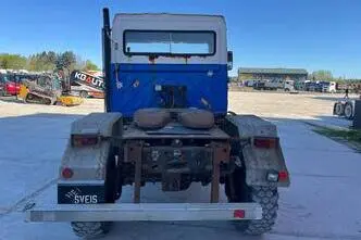 Mercedes-Benz Unimog U130 4x4, 98 kW, дизель, механическая