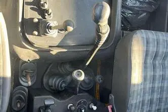 Mercedes-Benz Unimog U130 4x4, 98 kW, дизель, механическая