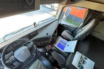 Volvo FH 540 8x4, 405 kW, diesel, automatic