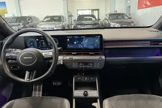 Hyundai Kona, 1.6, 77.2 kW, hybrid, automatic, front-wheel drive
