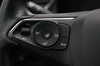 Opel Grandland X, 1.2, 96 kW, bensiin, automaat, esivedu