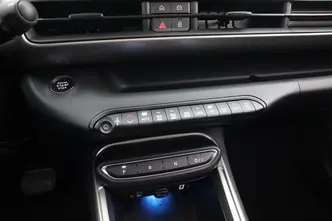 Jeep Avenger, 165 kW, электричество, автомат, передний привод