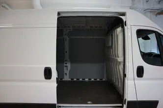 Peugeot Boxer, 2.2, 96 kW, дизель, механическая, передний привод
