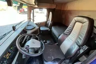 Volvo FH 540 8x4/4, 405 kW, diisel, automaat