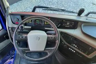 Volvo FH 540 8x4/4, 405 kW, diisel, automaat