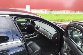 Jaguar XF, 2.2, 147 kW, diesel, automatic, rear-wheel drive