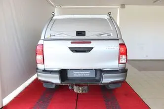 Toyota Hilux, 2.4, 110 kW, дизель, механическая, полный привод