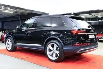 Audi Q7, 3.0, 210 kW, гибрид, автомат, полный привод