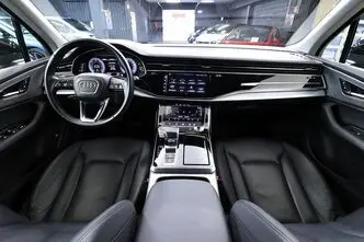 Audi Q7, 3.0, 210 kW, гибрид, автомат, полный привод