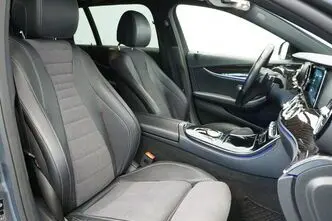 Mercedes-Benz E 220, 2.0, 143 kW, дизель, автомат, полный привод