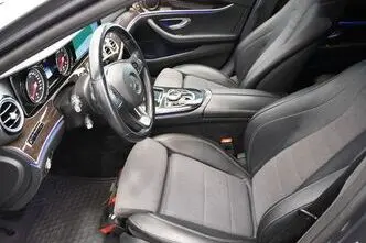 Mercedes-Benz E 220, 2.0, 143 kW, дизель, автомат, полный привод