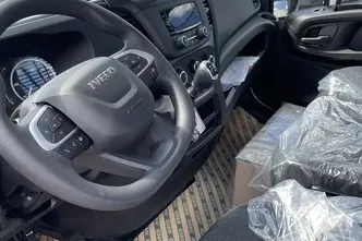 Iveco Daily, 3.0, 118 kW, дизель, механическая, задний привод